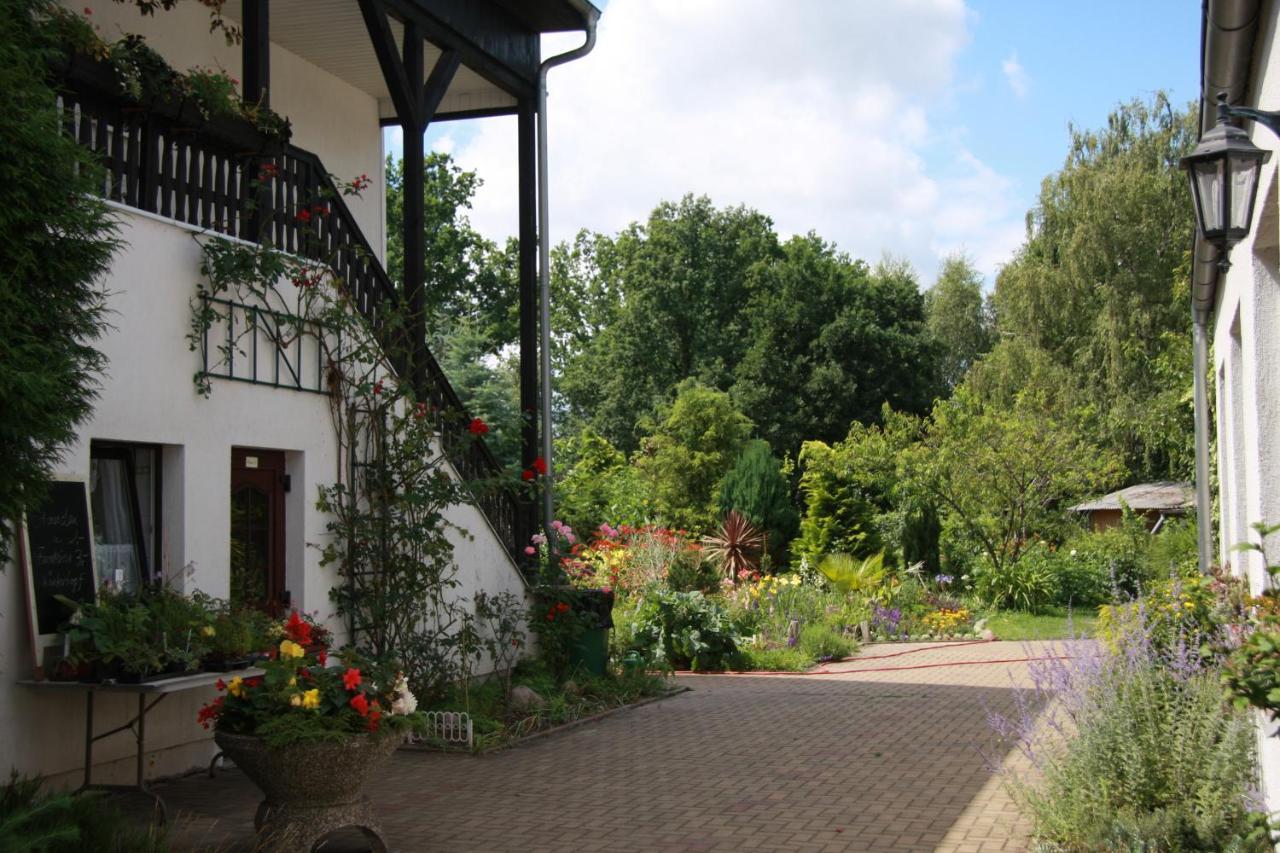 Gasthof & Pension Palmenhof Leegebruch Exterior photo